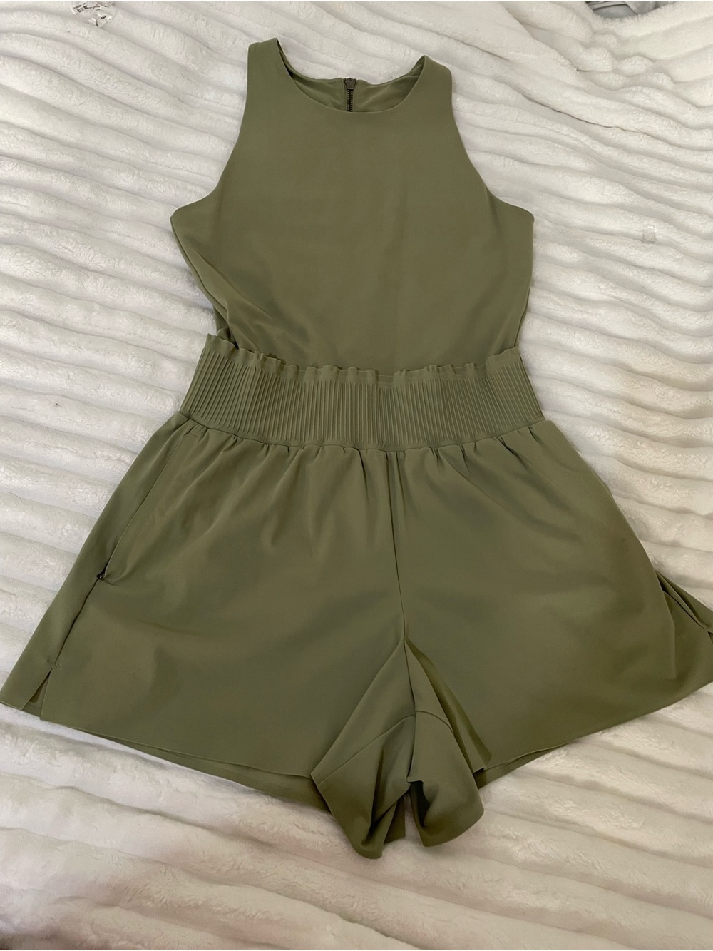 Athleta Light Olive Green Activewear Romper - Picture 4 of 11